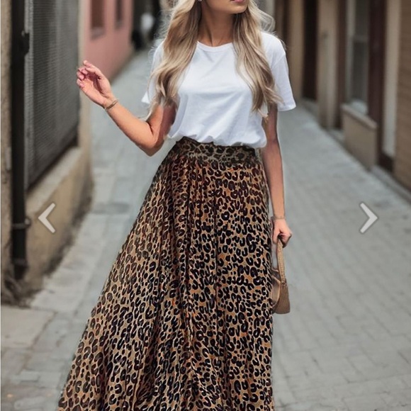 Chicwish Brown and Black Animal Print Maxi Skirt - Picture 8 of 8